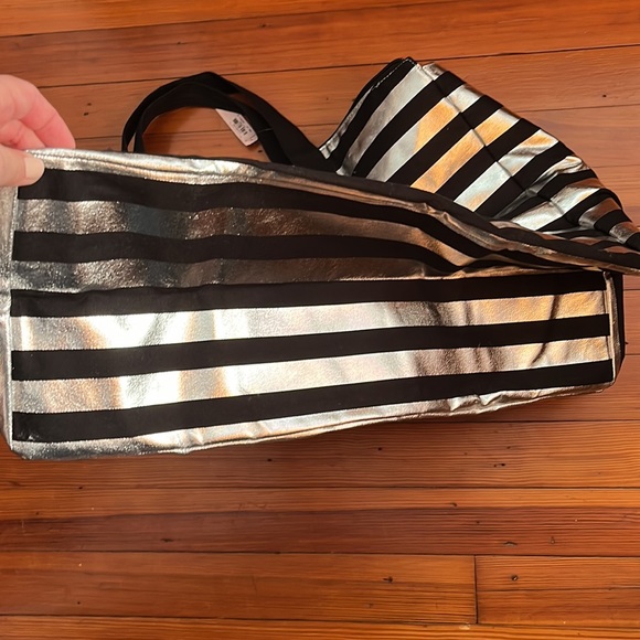 NWT • VICTORIA’S SECRET TOTE - Picture 3 of 10